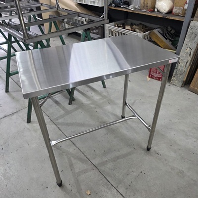 Mesa inox 430 – 0,86×0,49×0,85