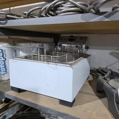 FRITADEIRA ELETRICA 1 CESTA Fora de linha